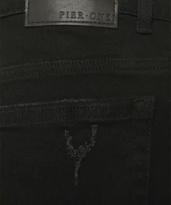 Pier One Uomo Shorts Di Jeans - Black 7 Pier One Uomo Shorts Di Jeans - Black -Moda Perfetta d96f86941118437187434cfc39e864fc