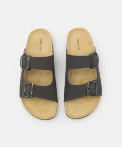 Pier One Uomo UNISEX - Pantofole - Dark Grey 11 Pier One Uomo UNISEX - Pantofole - Dark Grey -Moda Perfetta da3cc12a87314748a9ff33d46dc09280