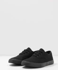 Pier One Uomo Sneakers Basse - Black 10 Pier One Uomo Sneakers Basse - Black -Moda Perfetta db62f0d34d5846f6b8b4d8deb07fc393