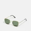 Pier One UNISEX - Occhiali Da Sole - Green -Moda Perfetta db6ffb107e7d4c3da3b0dc8bd74ce231