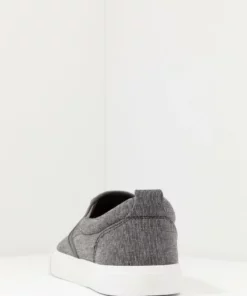 Pier One UNISEX - Scarpe Senza Lacci - Grey 11 Pier One UNISEX - Scarpe Senza Lacci - Grey -Moda Perfetta dd55c70717ee4138a36d6ae3c3a10892