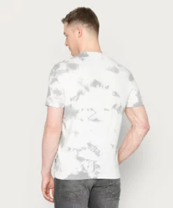 Pier One Uomo T-shirt Con Stampa - Grey 9 Pier One Uomo T-shirt Con Stampa - Grey -Moda Perfetta de3e4b96e7c549c887f96e17e18ad877