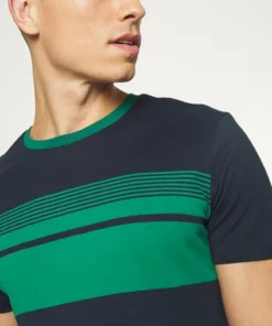 Pier One Uomo T-shirt Con Stampa - Dark Blue 13 Pier One Uomo T-shirt Con Stampa - Dark Blue -Moda Perfetta df05a70c4f354bcdb0b29cc43ac6c4f4