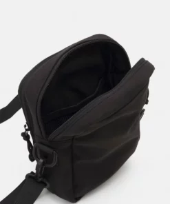 Pier One Uomo UNISEX - Borsa A Tracolla - Black -Moda Perfetta e4911c1c8ff446c095328d9eb7f5dee6