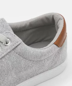 Pier One UNISEX - Sneakers Basse - Grey -Moda Perfetta e5ca0e45c1bb4e1d99097fe1df4db45d