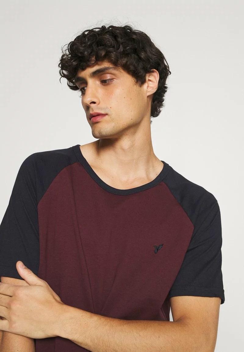 Pier One Uomo 2 PACK - T-shirt Basic - White/dark Grey 7 Pier One Uomo 2 PACK - T-shirt Basic - White/dark Grey - immagine 5