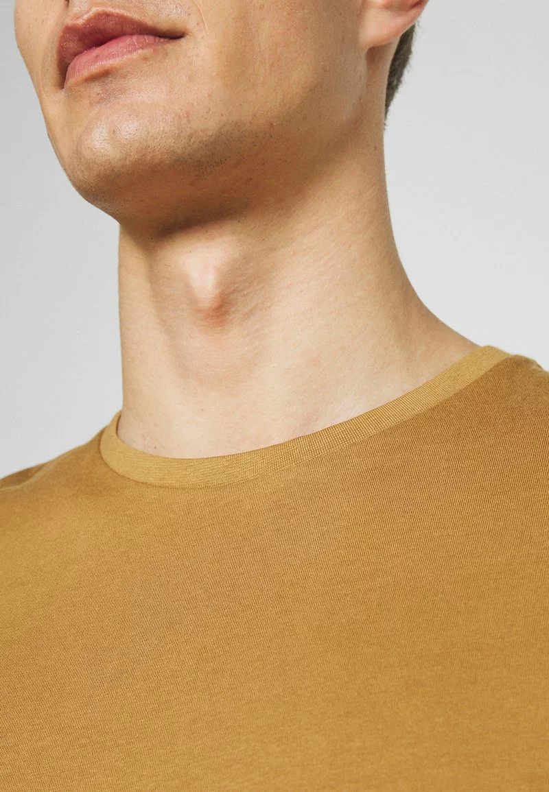 Pier One Uomo 5 PACK - T-shirt Basic - Brown/white/black 11 Pier One Uomo 5 PACK - T-shirt Basic - Brown/white/black - immagine 9