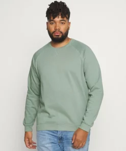 Pier One Uomo BIG CREW NECK 2PACK - Felpa - Black- Green 12 Pier One Uomo BIG CREW NECK 2PACK - Felpa - Black- Green -Moda Perfetta e812fe69d1d8407cbc8a66f47308b78f