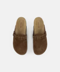 Pier One Unisex Ciabattine - Brown 11 Pier One Unisex Ciabattine - Brown -Moda Perfetta e81ec10b1baa426098f203c956f22c98