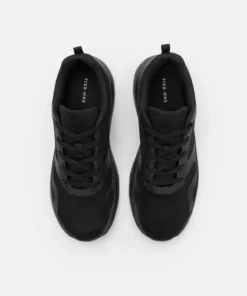 Pier One Uomo Sneakers Basse - Black 11 Pier One Uomo Sneakers Basse - Black -Moda Perfetta e8f1673b44d1424396d9d61b9eec64ce