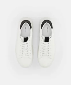 Pier One Unisex Sneakers Basse - White Black 11 Pier One Unisex Sneakers Basse - White Black -Moda Perfetta e9af590107f34102b6e7d896bf4f13f7