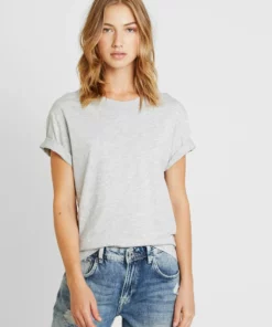 Pier One Uomo T-shirt Basic - Light Grey Melange 11 Pier One Uomo T-shirt Basic - Light Grey Melange -Moda Perfetta edbf73fabfc34c2cba228dd7d15b17ff