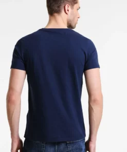 Pier One Uomo T-shirt Con Stampa - Navy 10 Pier One Uomo T-shirt Con Stampa - Navy -Moda Perfetta ef801e5034b9467b90ef00327857fd33