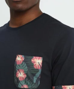 Pier One Uomo T-shirt Con Stampa - Dark Blue 11 Pier One Uomo T-shirt Con Stampa - Dark Blue -Moda Perfetta efa652ad6a7444d39824bd23582d6a52