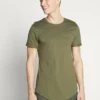 Pier One Uomo T-shirt Basic - Oliv 2 Pier One Uomo T-shirt Basic - Oliv -Moda Perfetta f0fa0d30922f42439c2b34bdcbdfb7ae