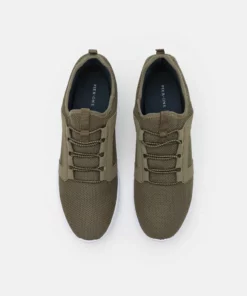 Pier One Uomo Sneakers Basse - Dark Green 11 Pier One Uomo Sneakers Basse - Dark Green -Moda Perfetta f2cf78268cd14fb19d22ddcb8878aaa5