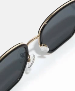 Pier One UNISEX - Occhiali Da Sole - Black 7 Pier One UNISEX - Occhiali Da Sole - Black -Moda Perfetta f34de5a5187245f3a9191a18503f9718