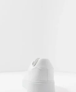 Pier One Uomo Sneakers Basse - White 16 Pier One Uomo Sneakers Basse - White -Moda Perfetta f36b641a62b8458ab8ba7a5062311f5b