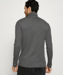 Pier One Uomo Maglietta A Manica Lunga - Dark Gray 10 Pier One Uomo Maglietta A Manica Lunga - Dark Gray -Moda Perfetta f403254967f343beac5ac93c765d1277