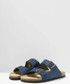 Pier One Uomo UNISEX - Pantofole - Blue 10 Pier One Uomo UNISEX - Pantofole - Blue -Moda Perfetta f7dfbb0100f14e718de86106df602792