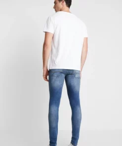 Pier One Uomo T-shirt Basic - White 9 Pier One Uomo T-shirt Basic - White -Moda Perfetta f8bea51c9d1546eeb55f74f557f7d402