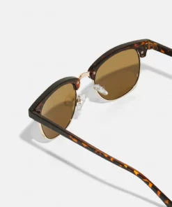 Pier One Uomo 2 PACK - Occhiali Da Sole - Brown/black 6 Pier One Uomo 2 PACK - Occhiali Da Sole - Brown/black -Moda Perfetta fcb1995462df4757ae10726ef65729e3