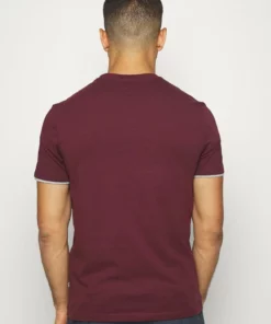 Pier One Uomo T-shirt Basic - Bordeaux 11 Pier One Uomo T-shirt Basic - Bordeaux -Moda Perfetta fd4f7996856844ac96b2c1f404d3f999