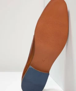 Pier One Uomo Stringate Eleganti - Cognac 12 Pier One Uomo Stringate Eleganti - Cognac -Moda Perfetta fe145386d5e2447e92481400da3dcc76