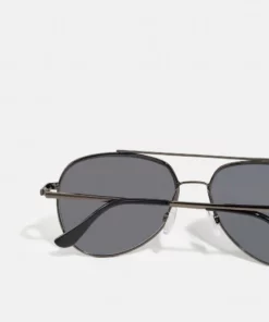 Pier One Uomo Occhiali Da Sole - Gunmetal 8 Pier One Uomo Occhiali Da Sole - Gunmetal -Moda Perfetta ff3cf5464f6a449392b33091777ee467